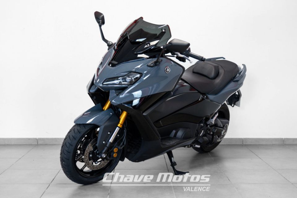 YAMAHA T-MAX 560 TECH MAX 4