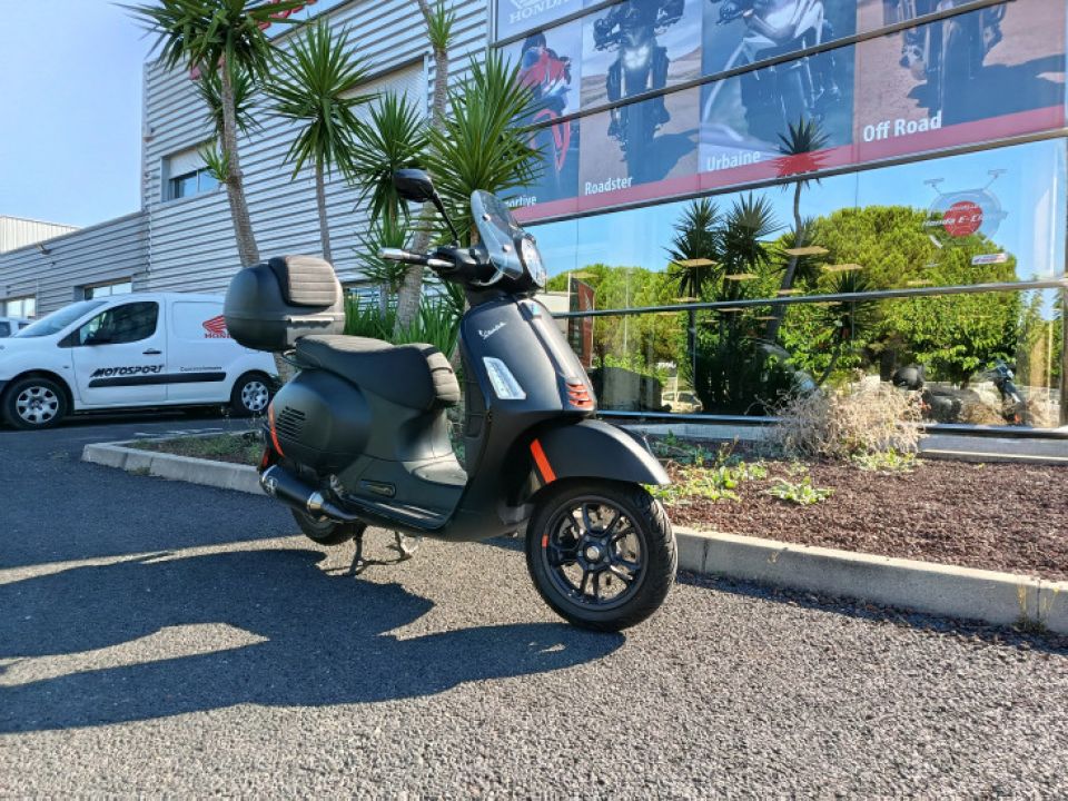 PIAGGIO VESPA GTS IE 300 4