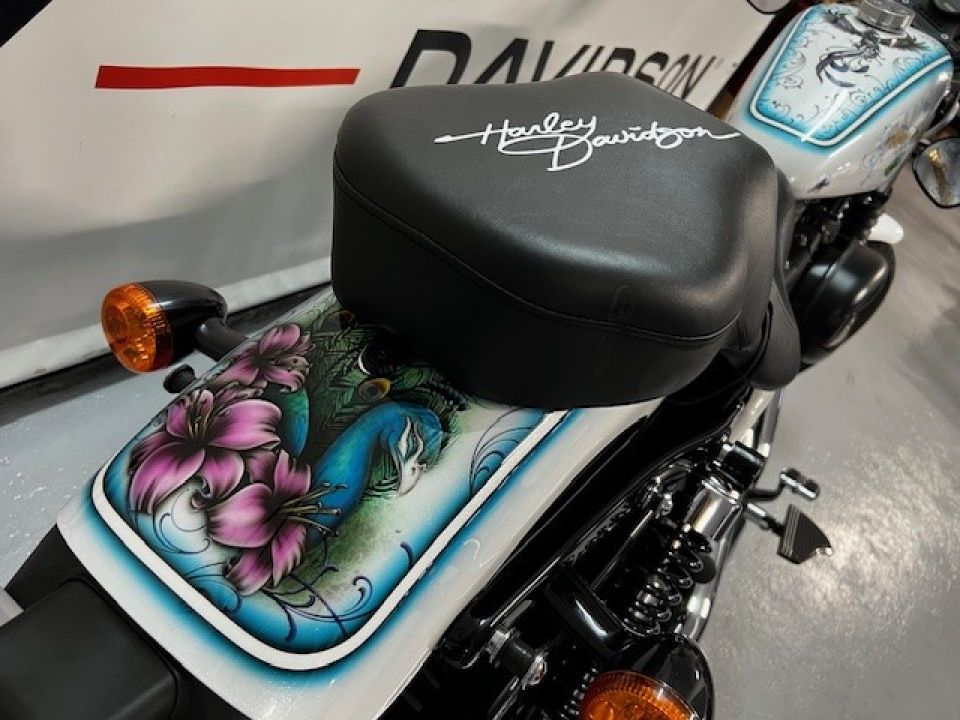 HARLEY-DAVIDSON SPORTSTER 883 4