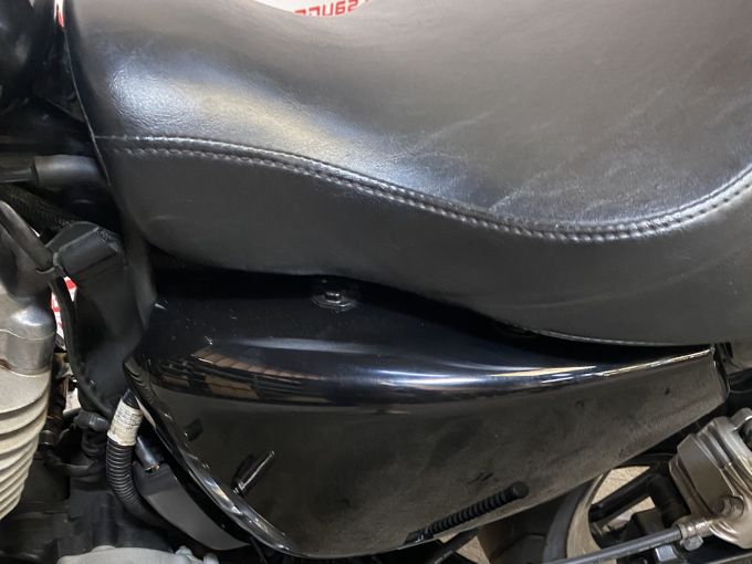 HARLEY-DAVIDSON SPORTSTER 883 4