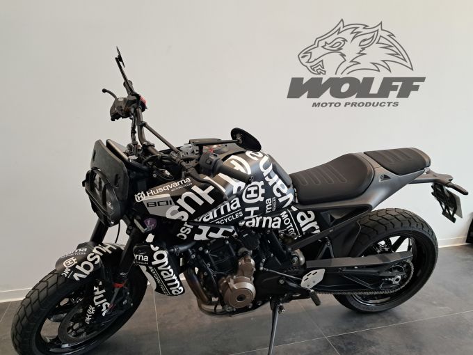 HUSQVARNA SVARTPILEN 801 4