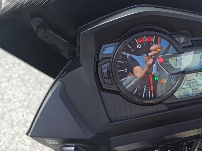 SUZUKI DL V-Strom 650 4