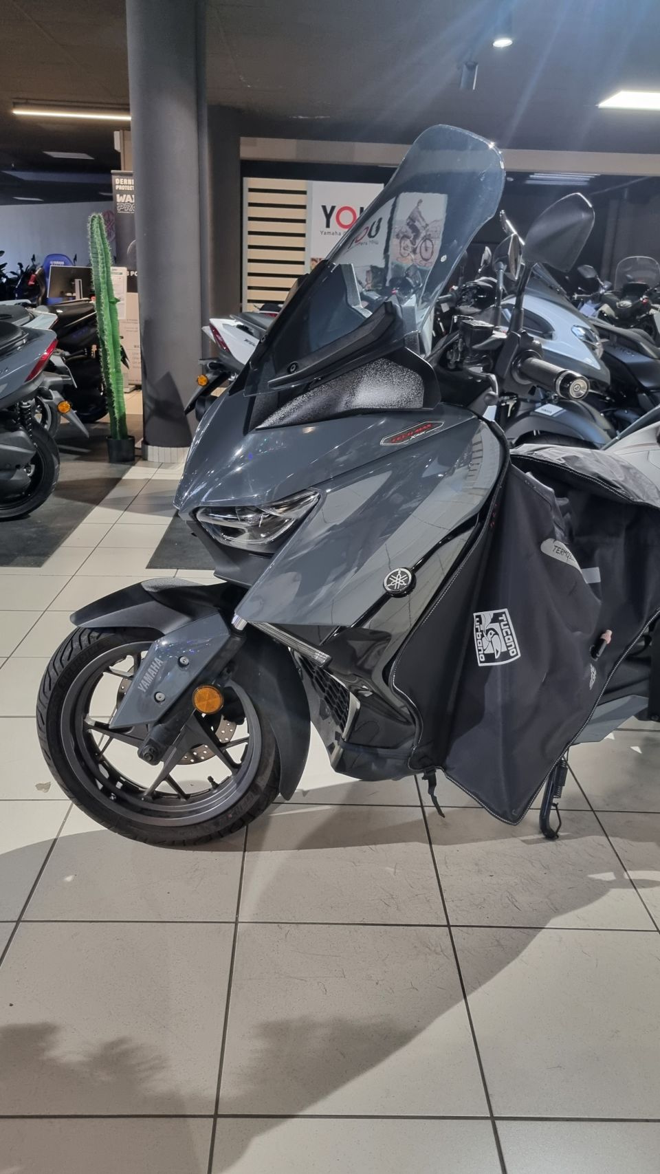 YAMAHA XMAX 125 TECH MAX 4