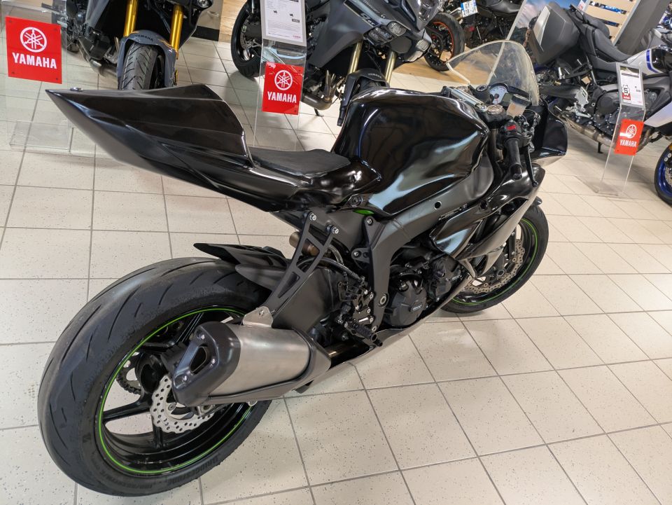 KAWASAKI ZX-6R 636 4