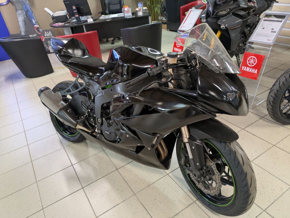KAWASAKI ZX-6R 636 4