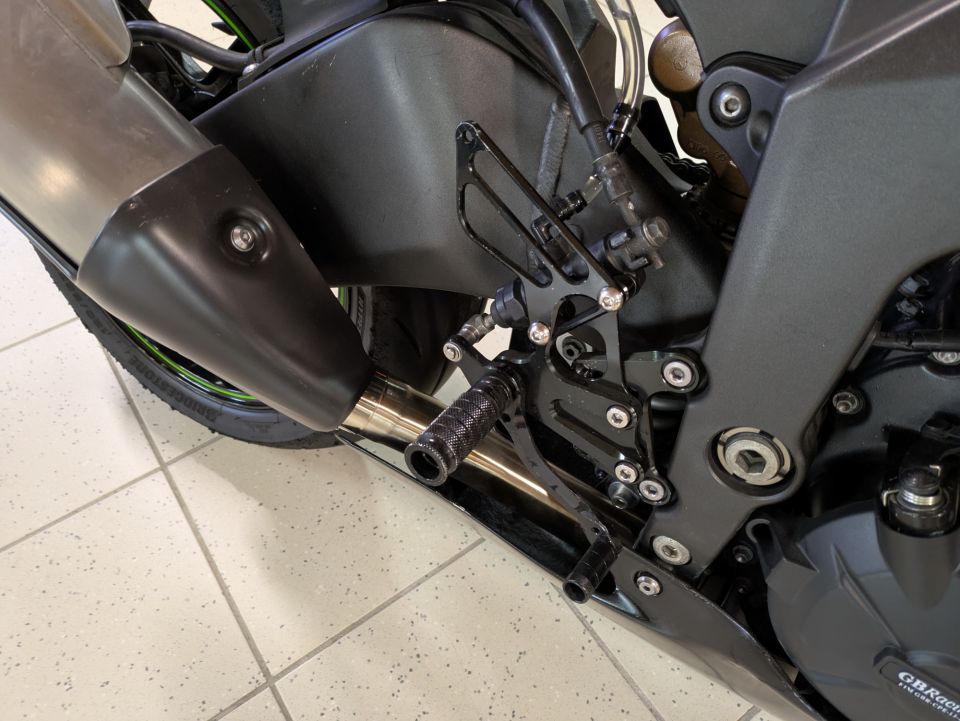KAWASAKI ZX-6R 636 4