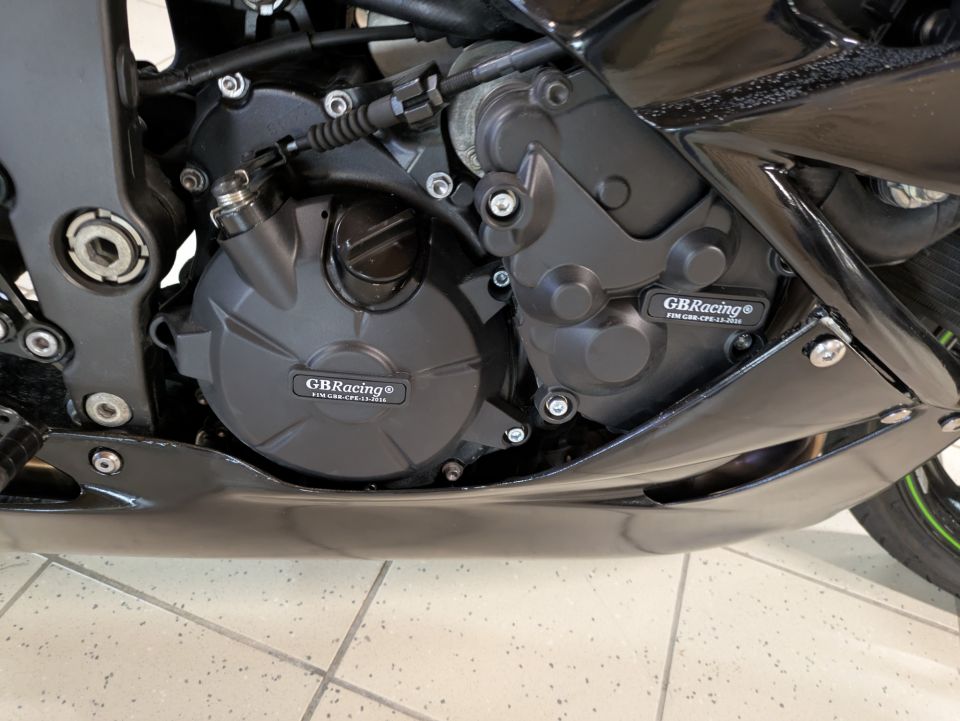 KAWASAKI ZX-6R 636 4