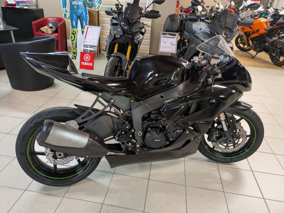 KAWASAKI ZX-6R 636 4