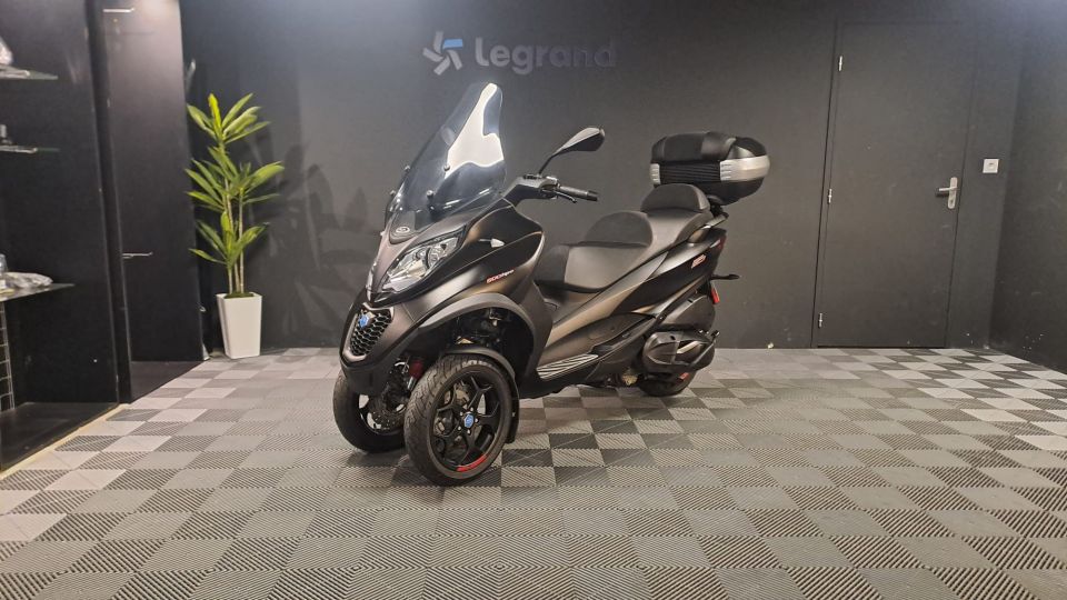 PIAGGIO MP3 500 HPE SPORT ABS/ASR 4