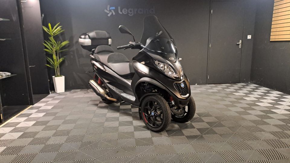 PIAGGIO MP3 500 HPE SPORT ABS/ASR 4