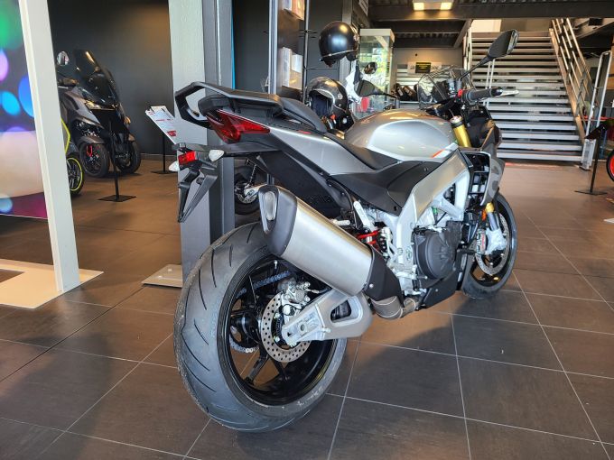 APRILIA TUONO 1100 V4 4