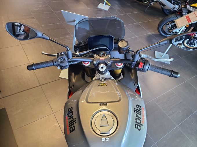 APRILIA TUONO 1100 V4 4