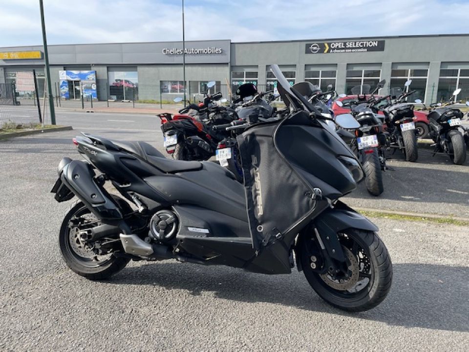 YAMAHA XP T-MAX 560 4