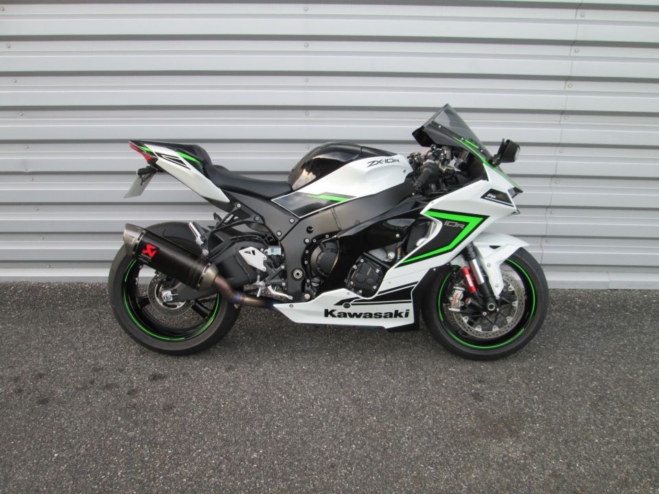 KAWASAKI ZX-10R 4
