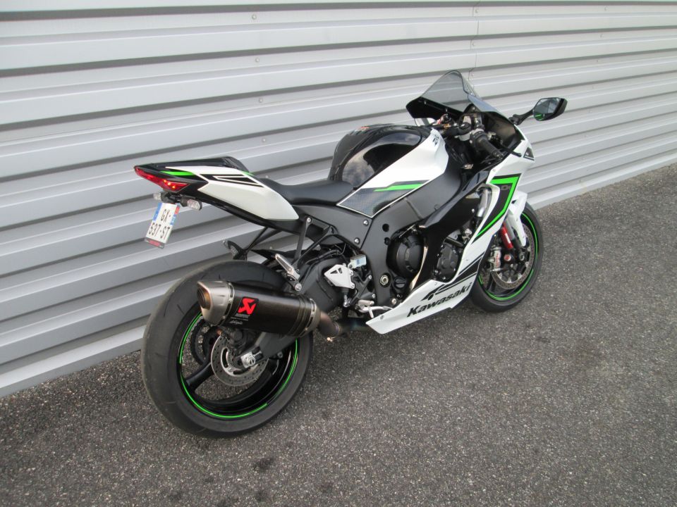 KAWASAKI ZX-10R 4