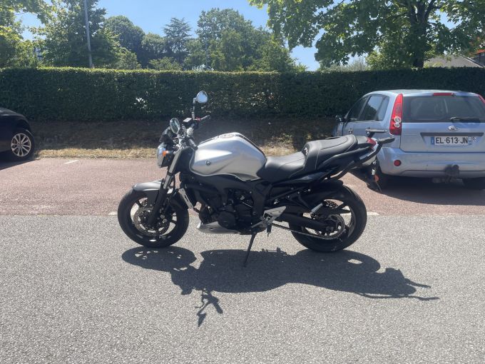 YAMAHA 600 4