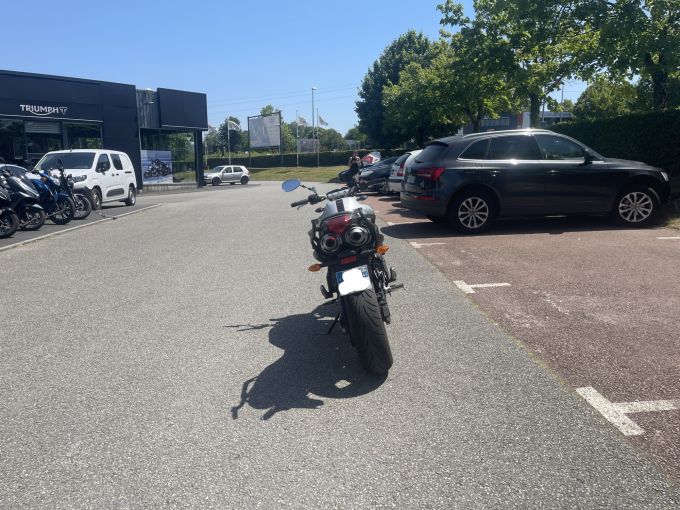 YAMAHA 600 4