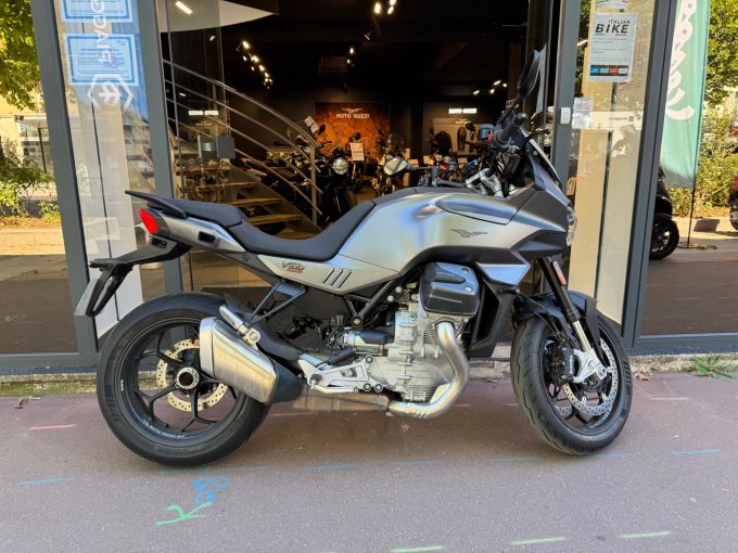 MOTO GUZZI V100  MANDELLO 4