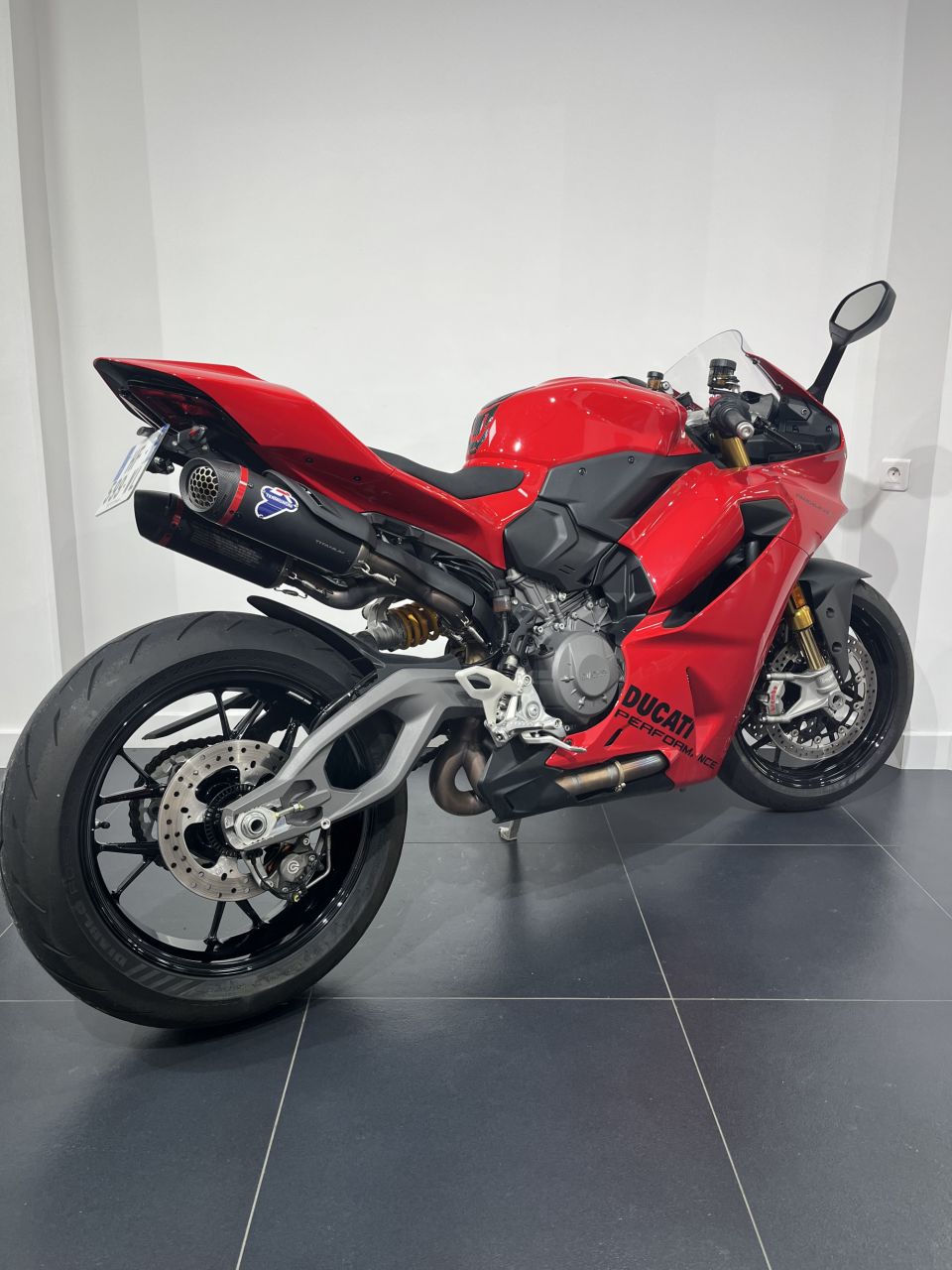 DUCATI PANIGALE V2 S 4