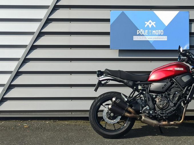 YAMAHA XSR 700 ABS 4