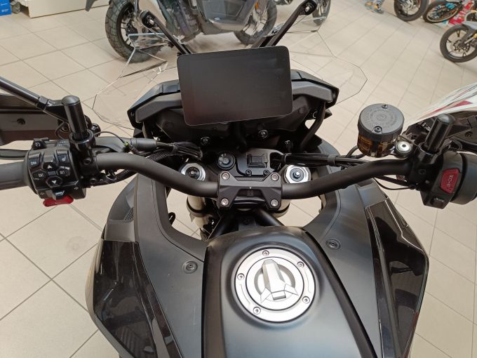 QJ MOTOR SRT 900 SX Touring 4