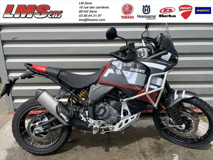 DUCATI DESERT X 4