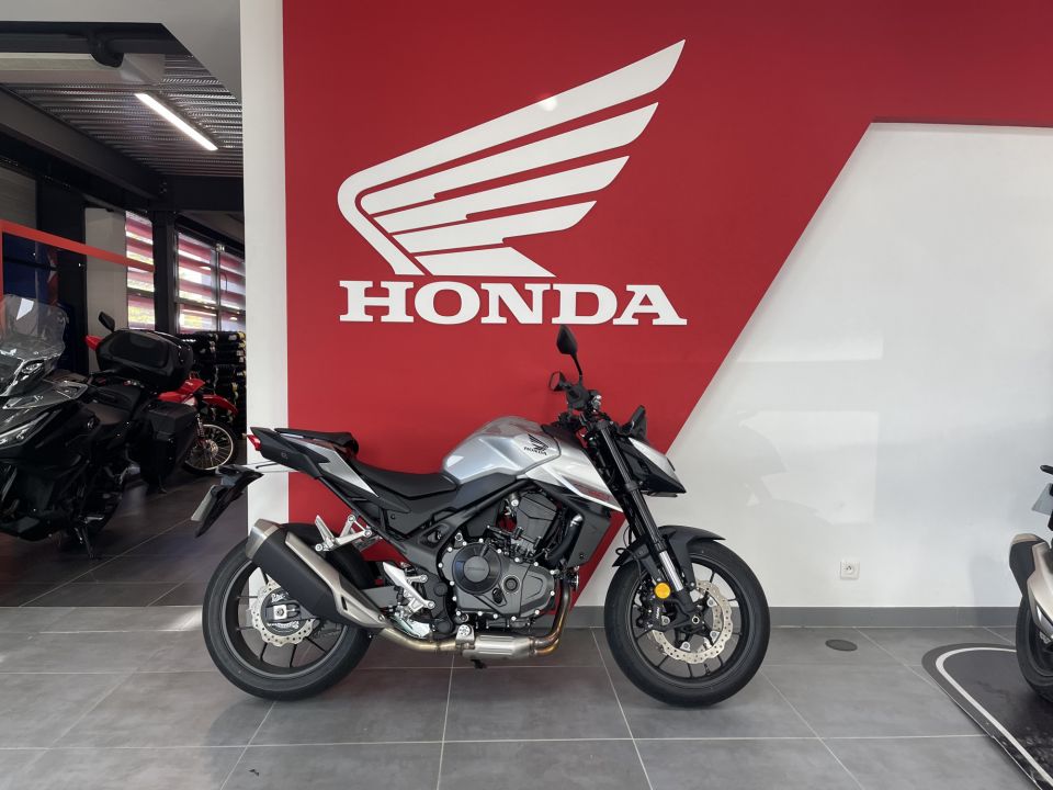 HONDA CB 750 HORNET 4