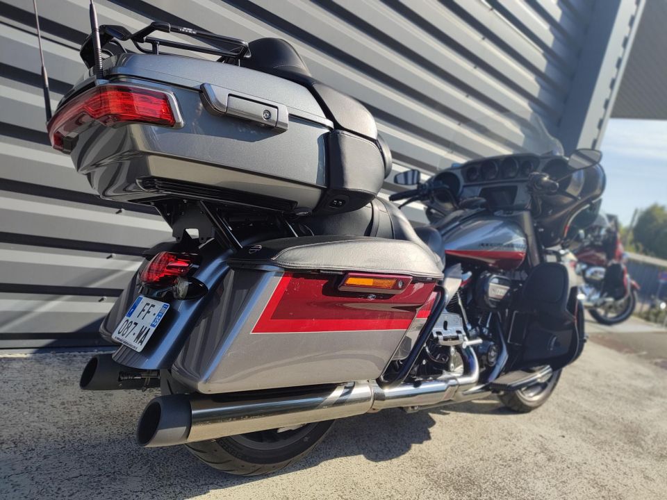 HARLEY-DAVIDSON TOURING ELECTRA GLIDE 1923 ULTRA CVO 4