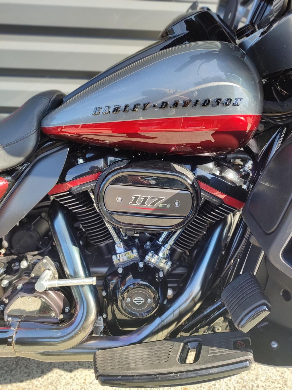 HARLEY-DAVIDSON TOURING ELECTRA GLIDE 1923 ULTRA CVO 4