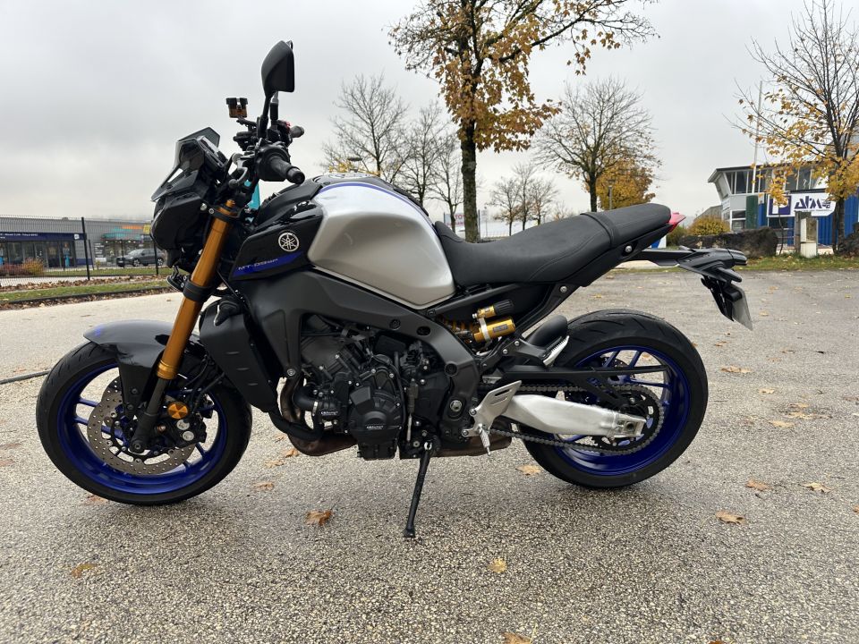 YAMAHA MT-09 SP 4