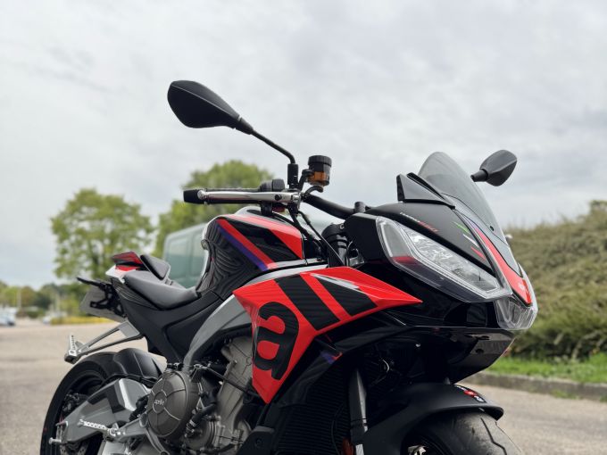 APRILIA TUONO 660 FACTORY 4