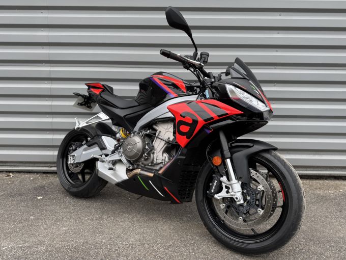 APRILIA TUONO 660 FACTORY 4