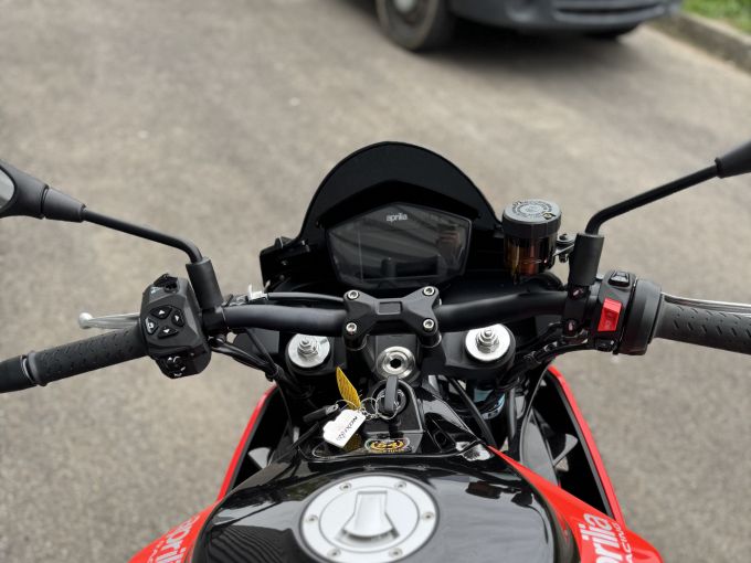 APRILIA TUONO 660 FACTORY 4