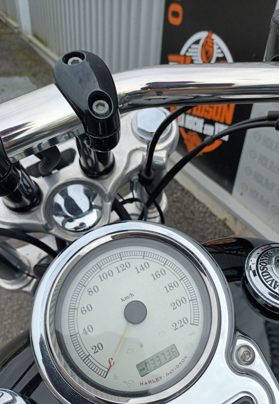 HARLEY-DAVIDSON DYNA FAT BOB 1584 4