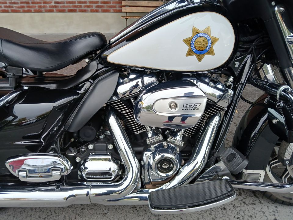 HARLEY-DAVIDSON TOURING ELECTRA GLIDE 1745 ULTRA LIMITED POLICE 4