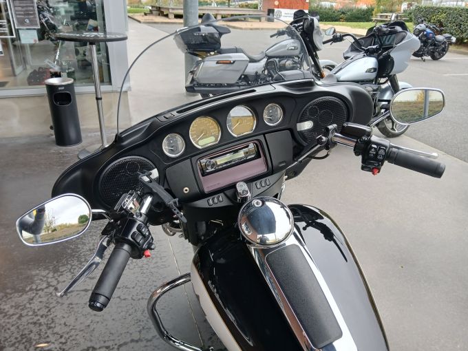 HARLEY-DAVIDSON TOURING ELECTRA GLIDE 1745 ULTRA LIMITED POLICE 4