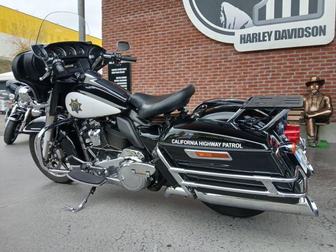 HARLEY-DAVIDSON TOURING ELECTRA GLIDE 1745 ULTRA LIMITED POLICE 4