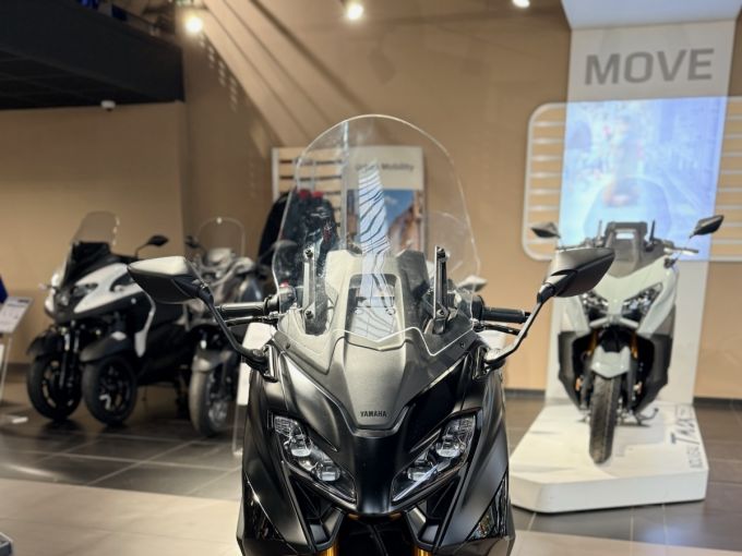 YAMAHA XP T-MAX 560 TECH MAX 4