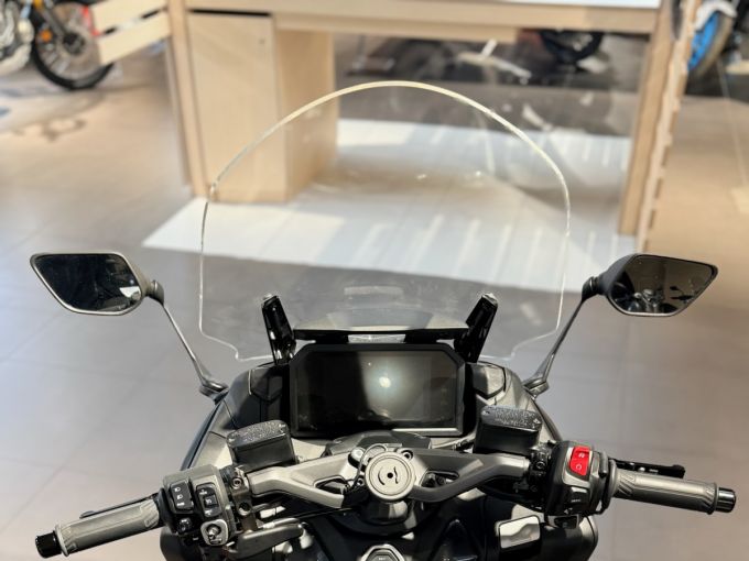 YAMAHA XP T-MAX 560 TECH MAX 4
