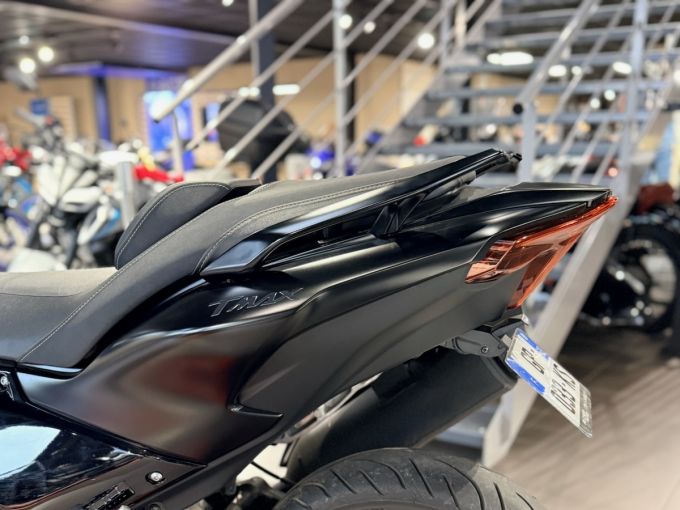 YAMAHA XP T-MAX 560 TECH MAX 4