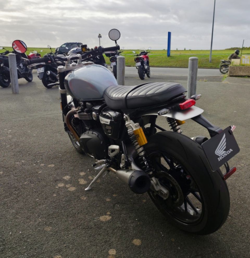 TRIUMPH SPEED TWIN 1200 4