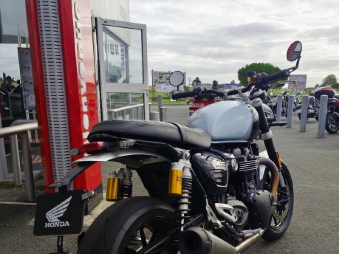 TRIUMPH SPEED TWIN 1200 4