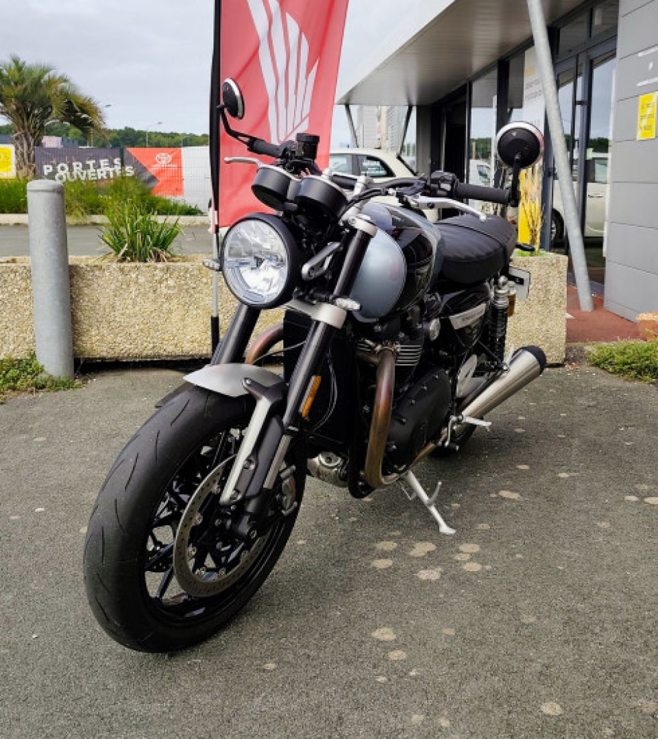 TRIUMPH SPEED TWIN 1200 4