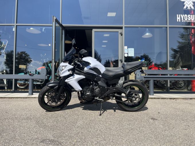 KAWASAKI ER-6 (47.5CV) 4