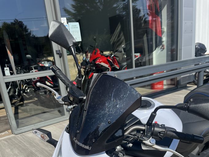 KAWASAKI ER-6 (47.5CV) 4