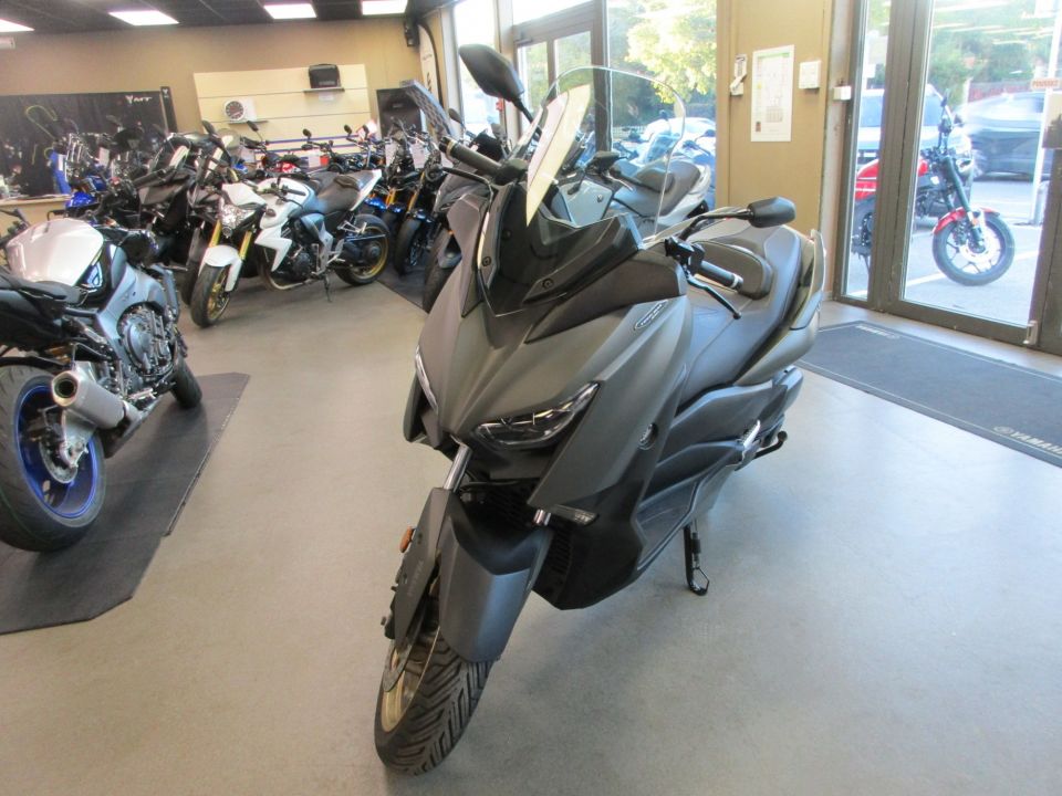 YAMAHA XMAX 125 TECH MAX 4