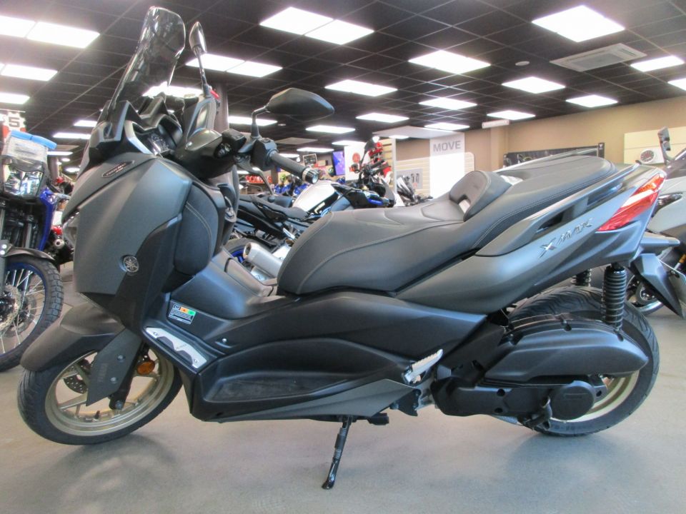 YAMAHA XMAX 125 TECH MAX 4