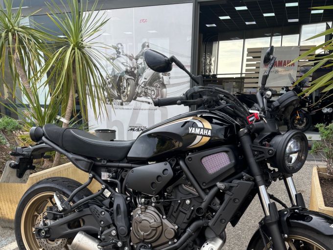YAMAHA XSR 700 4