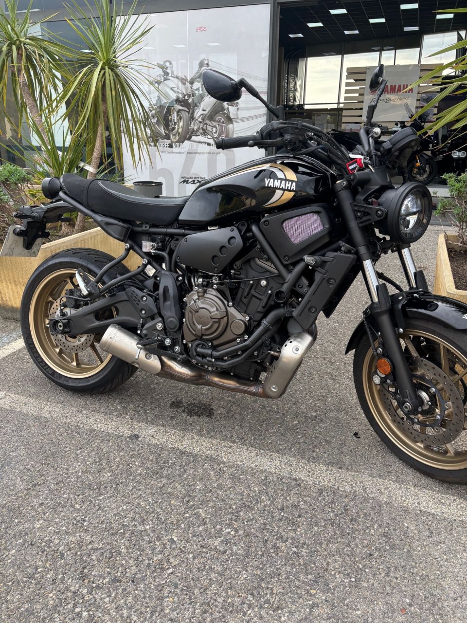 YAMAHA XSR 700 4
