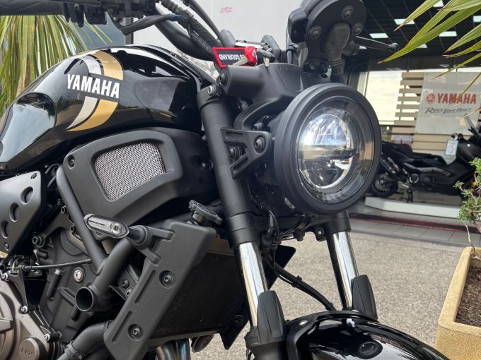 YAMAHA XSR 700 4